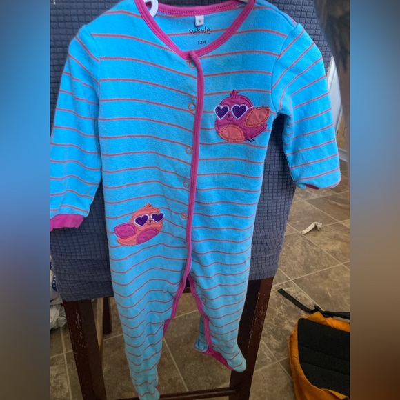 Baby pyjamas - Picture 1 of 2